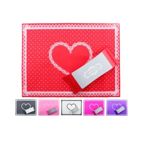 ковер красный