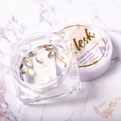 глаз 24 лунный