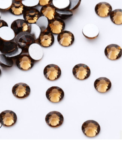 стразы темный